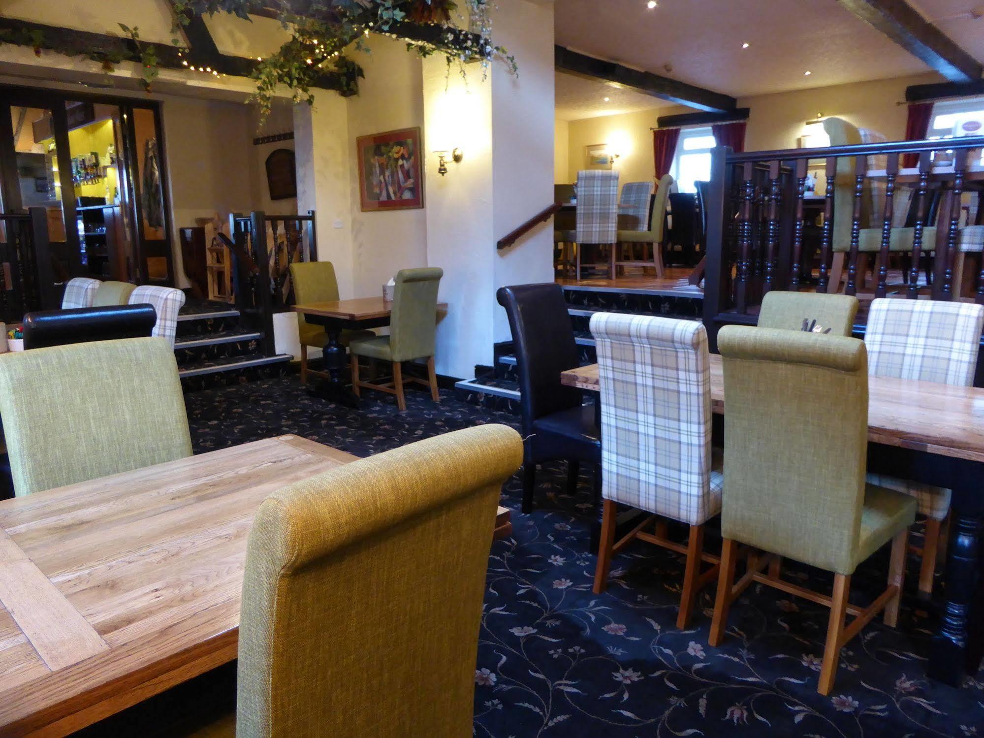 The Old Ginn House Inn Great Clifton Bagian luar foto